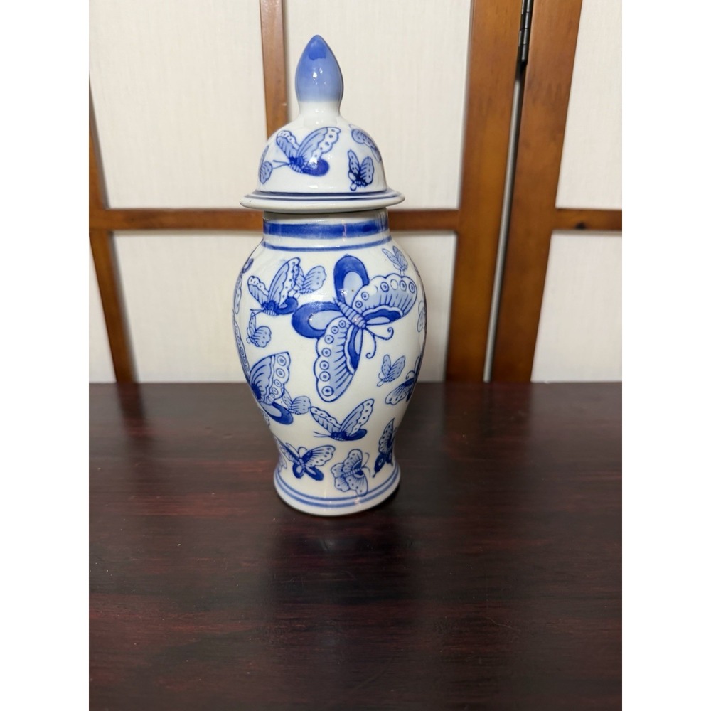 Chinese Alter Jar Butterflies White And Blue Decor Porcelain Vintage 8"